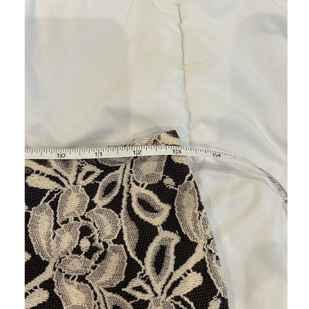 patterned skirt - Picture 10 of 10